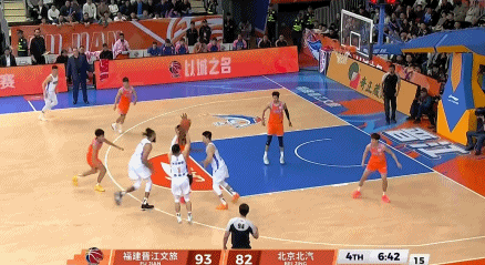 北京男篮遭福建逆转 麦基单节爆发难救主
