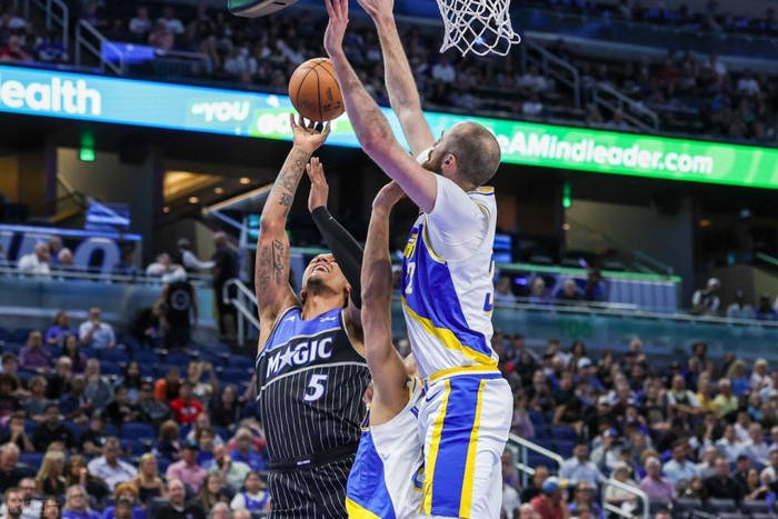 班凯罗40分钟砍39分空砍失利 球迷建议学习詹姆斯