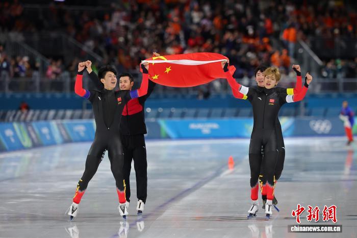 米兰冬奥会中国队在速度滑冰男子团体追逐夺铜