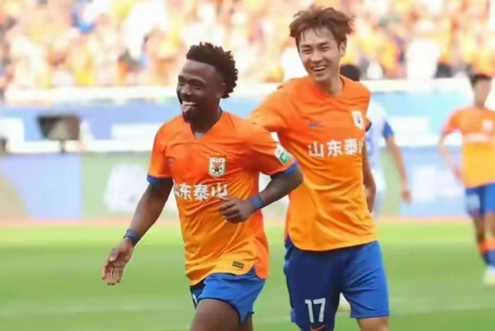 费南多晒马拉松照 从小摩托转型真摩托