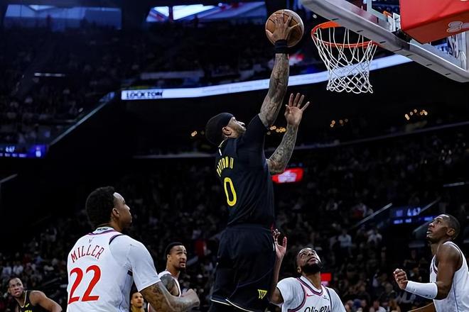 快船力克勇士终结两连败 佩顿低迷成关键因素